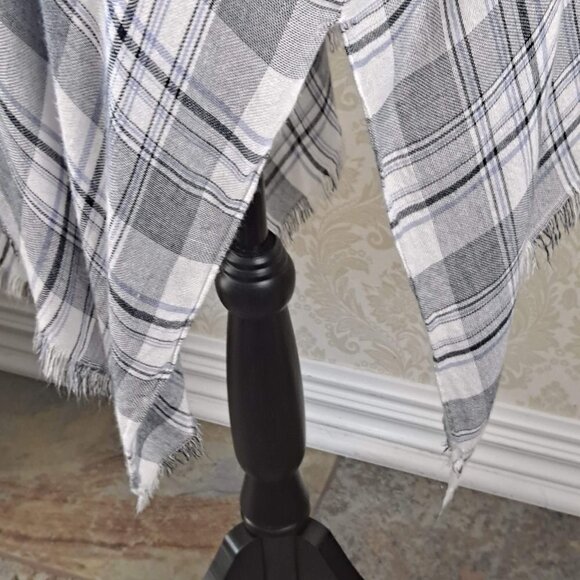 Loft Outlet Gray, White, Blue Plaid Open Front Kimono Duster Fringe One Size - Picture 4 of 11